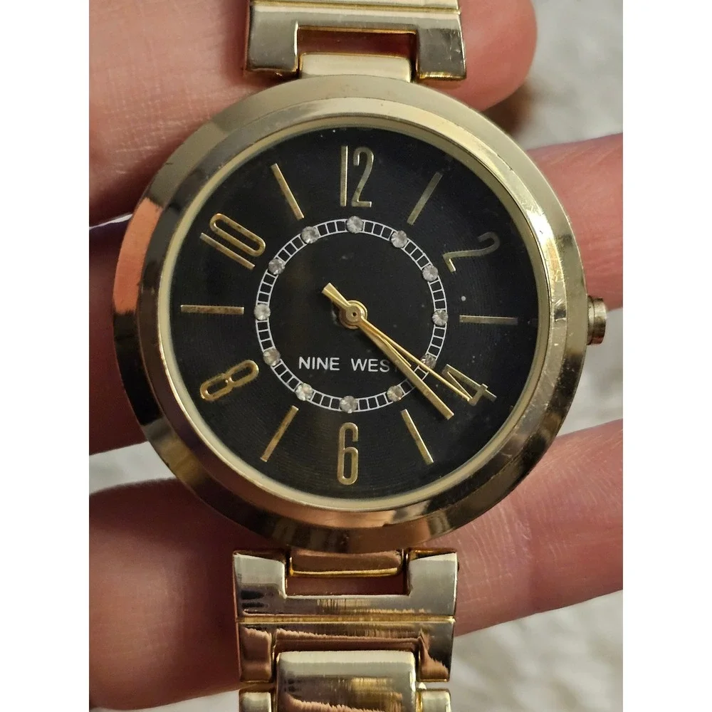 Nine West Womens Gold Tone Watch Black Dial Rhinestone NW/2192 Y121F